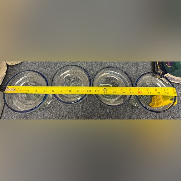 Artisan 4 hand blown glasses margarita glasses. Made in Mexico and are Vintage. - Picture 6 of 8